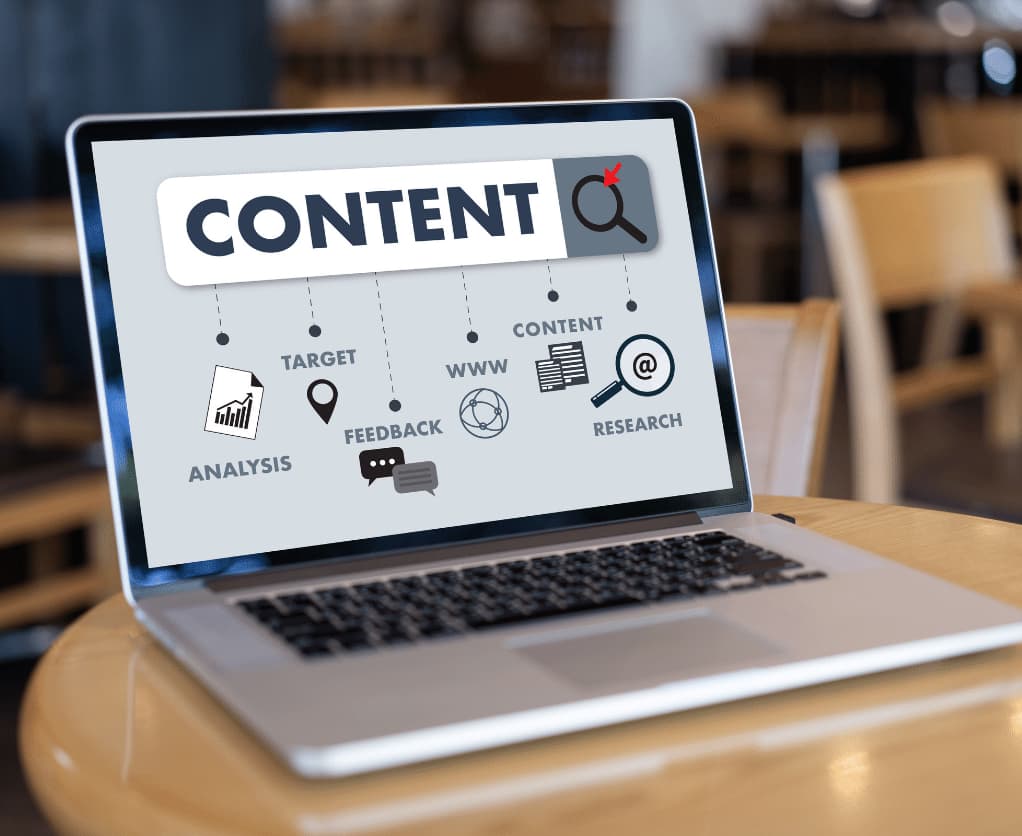 Content marketing agency - image laptop content, analcsis, feedback, goal setting