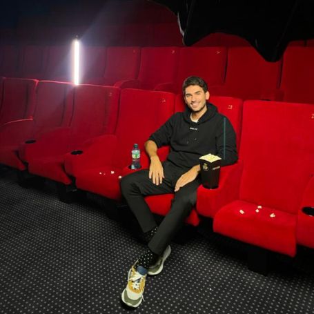 Sami Gashi ONELINE Marketing Kino