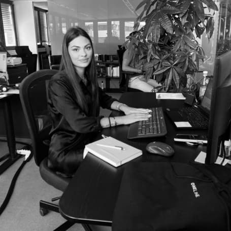 Chiara Gragnano im Office